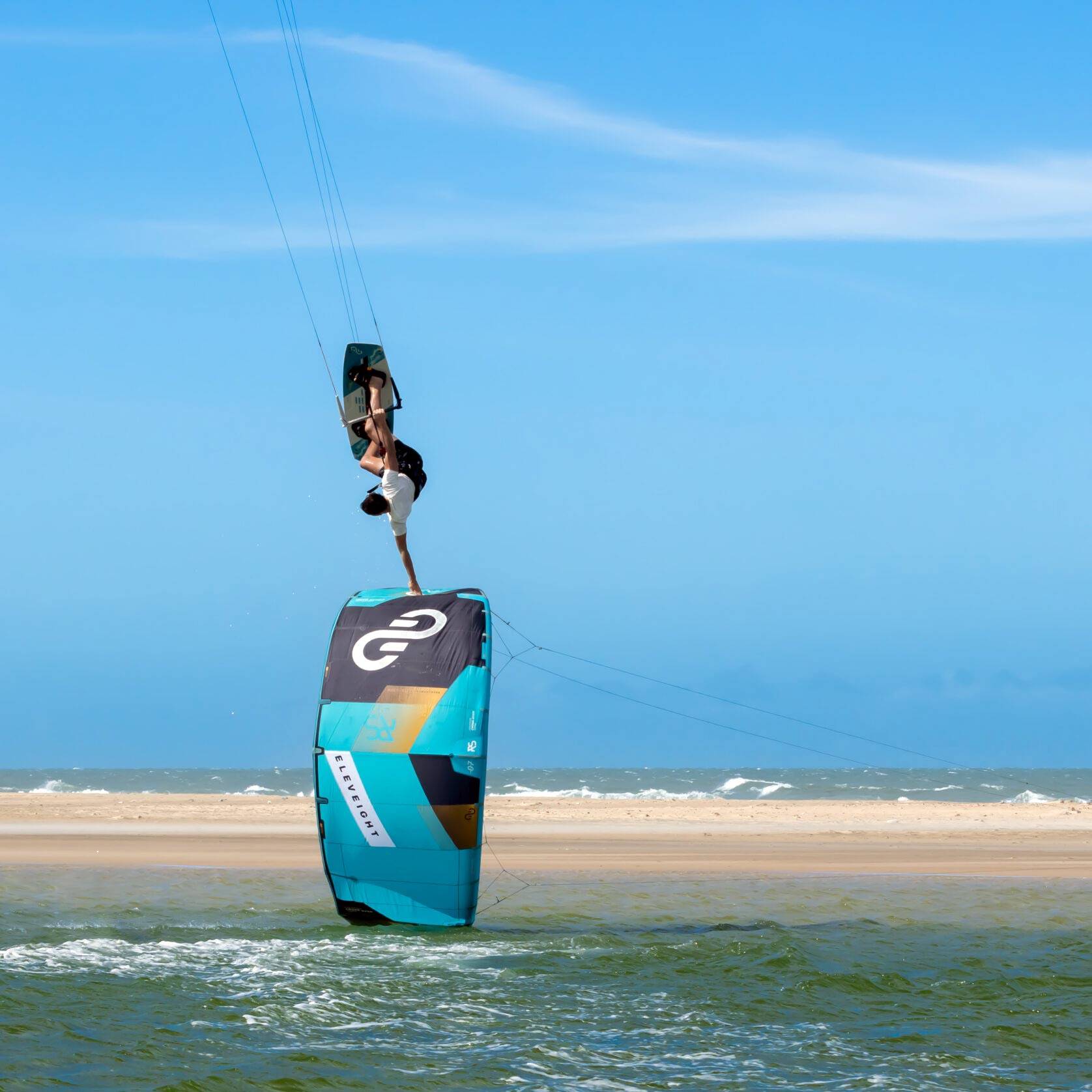 TWINTIP DE KITESURF ELEVEIGHT PROCESS V8
