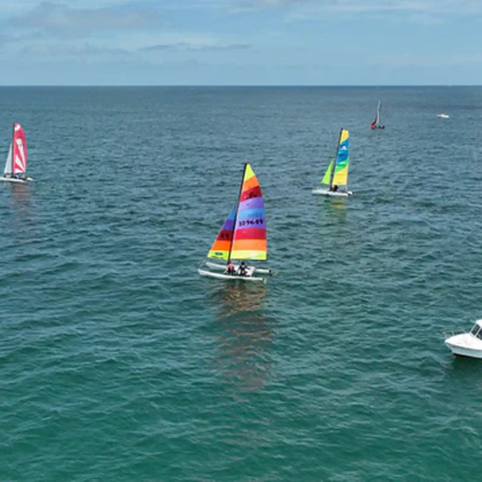 Navigation en catamaran sur le spot de l'Île d'Yeu