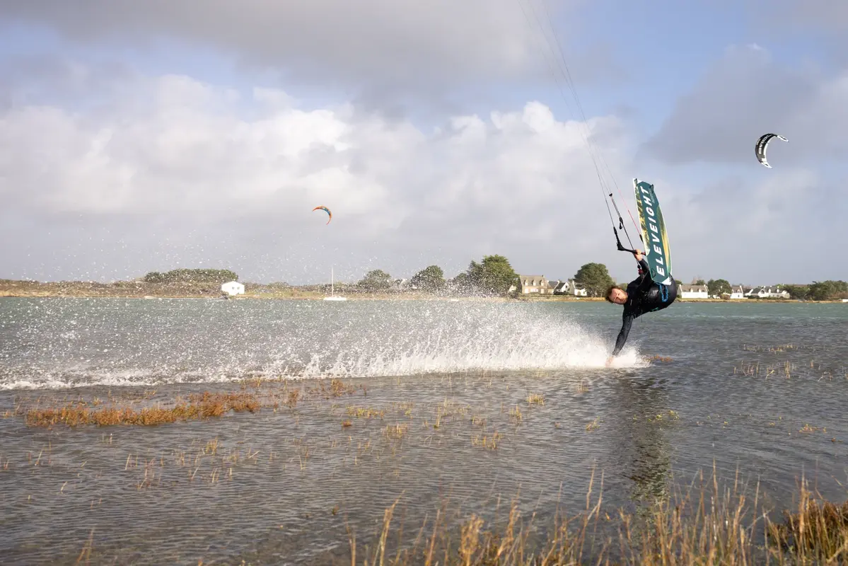 Session kitesurf en Bretagne avec One Launch Kiteboarding