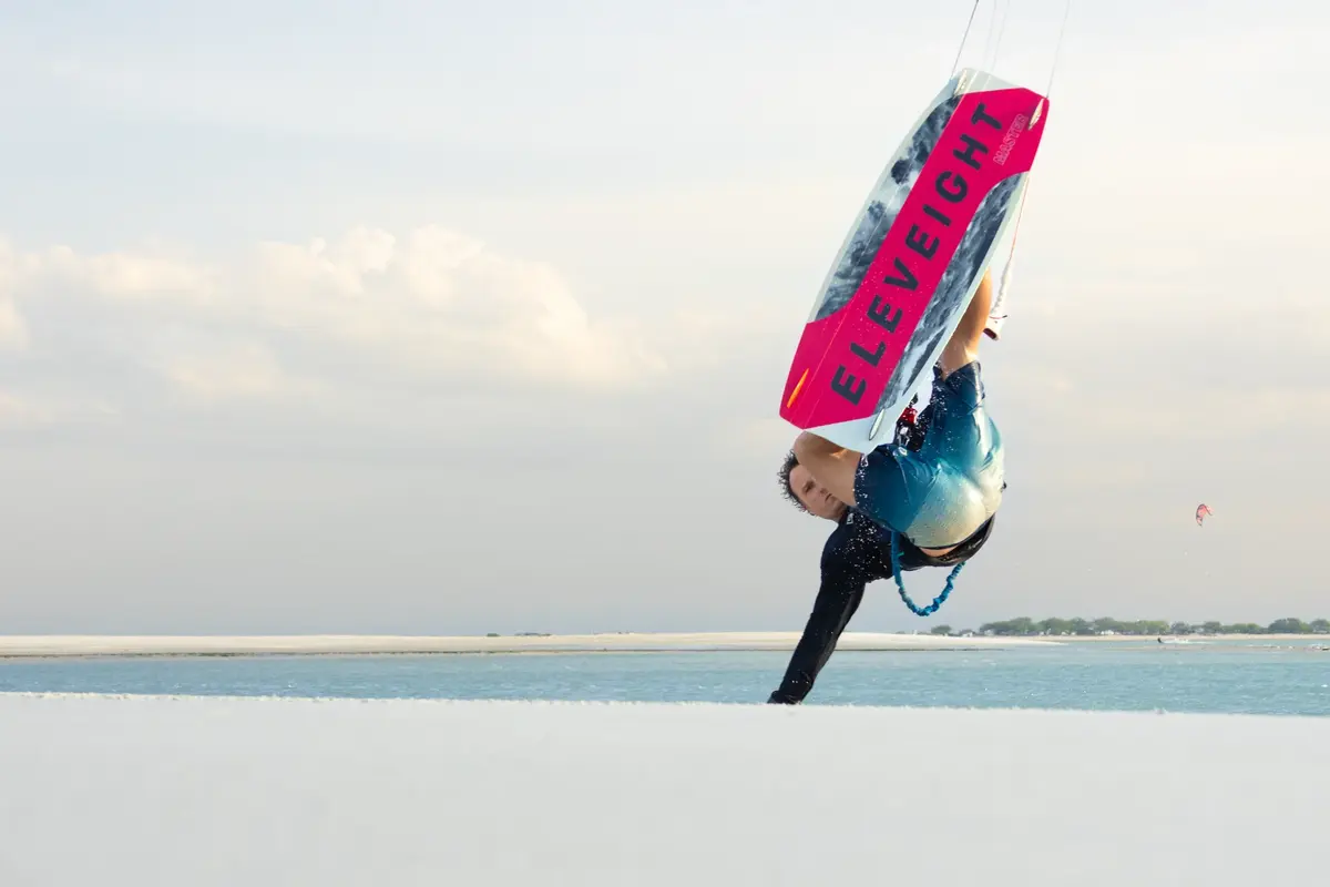 Progression kitesurf - travail des sauts avec coaching OLK