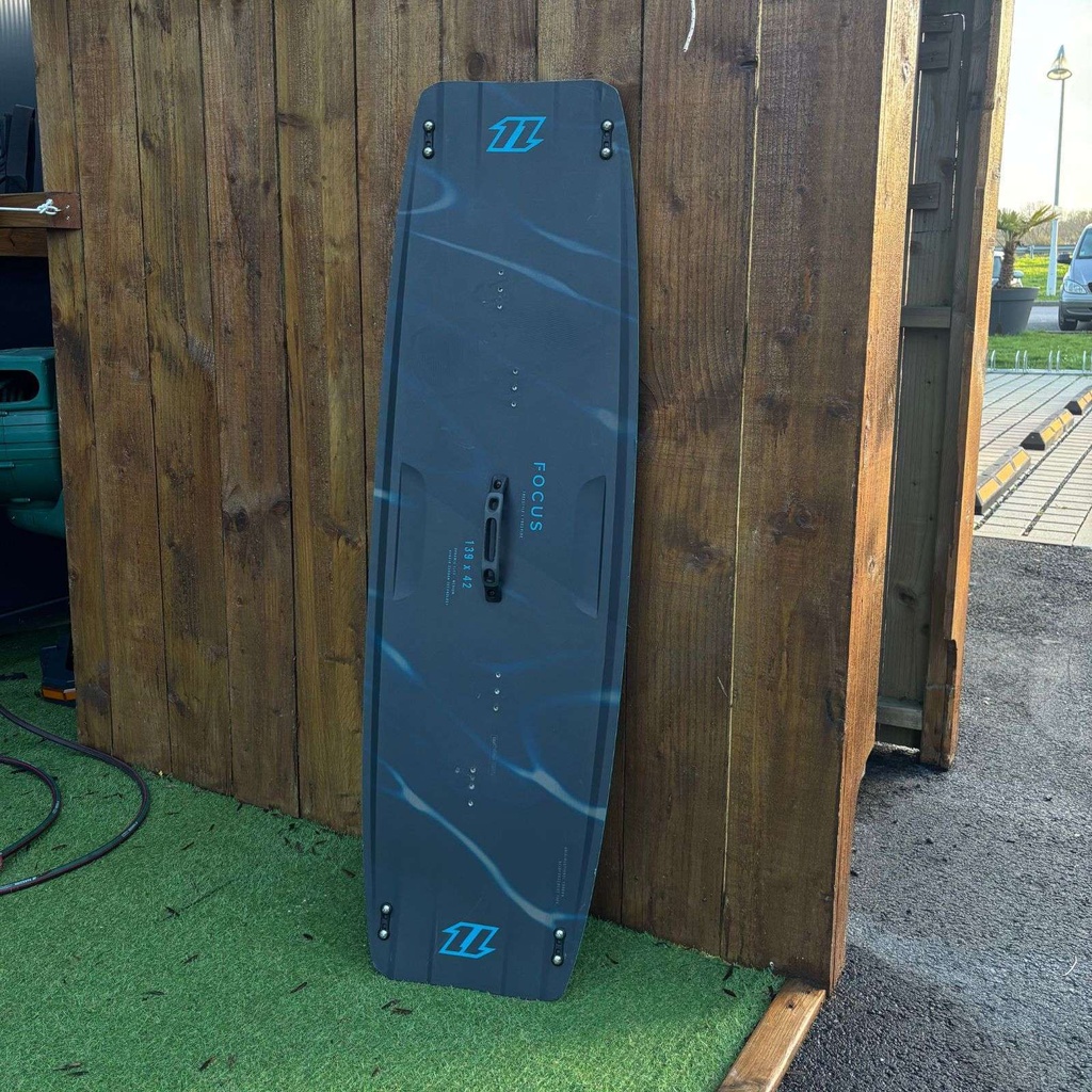 NORTH FOCUS HYBRID OCCASION 139CM